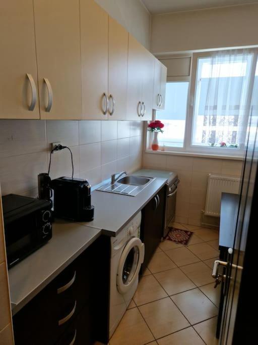 Charming Apartment With Private Terrace Bukarest Kültér fotó